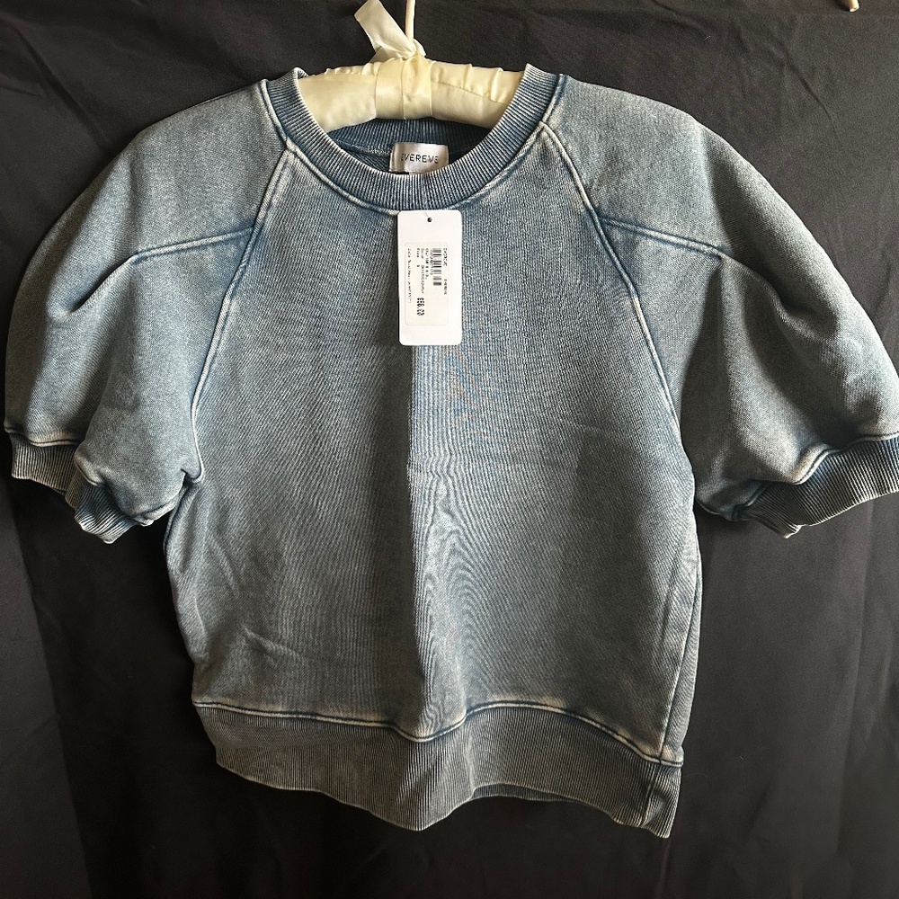 Evereve NWT Blue Short Sleeve Sweatshirt